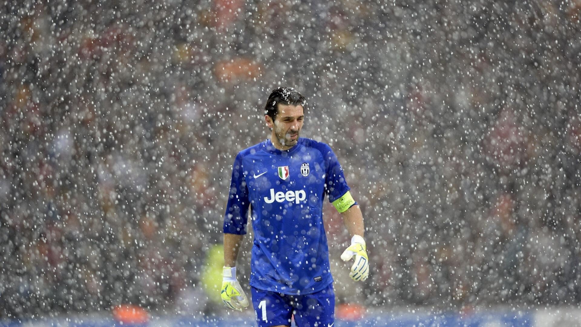 萨索洛迎战乌迪内斯,马蒂奇贝拉尔迪领衔首发,扎尼奥洛扎诺利登场引关注